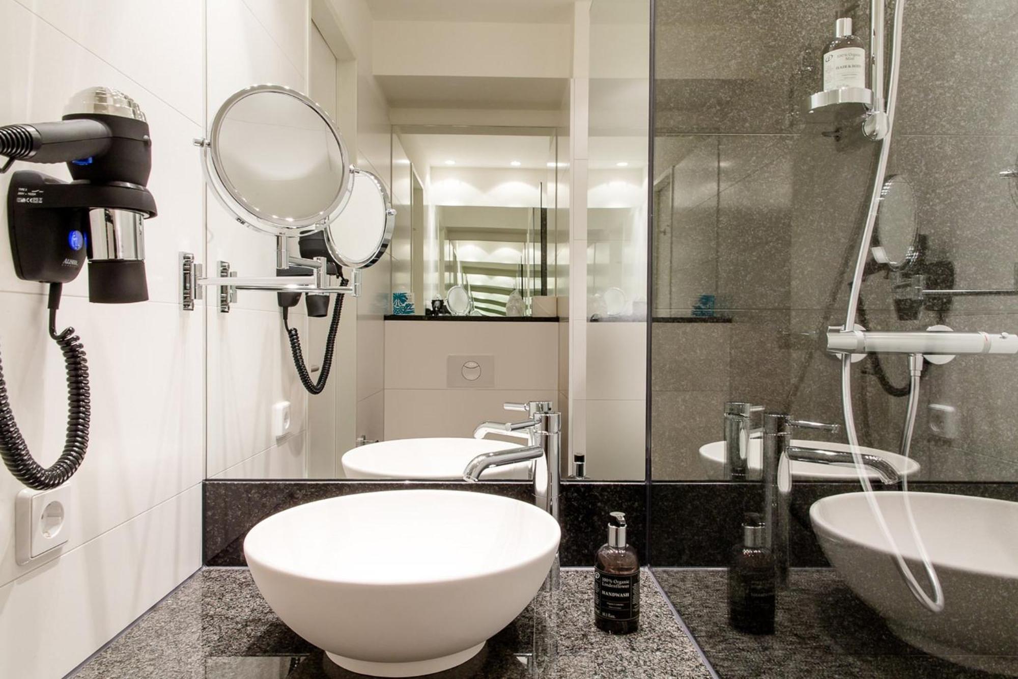 Motel One Saarbrücken Zewnętrze zdjęcie