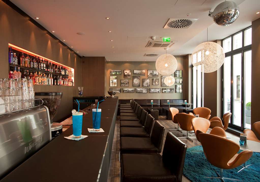 Motel One Saarbrücken Restauracja zdjęcie